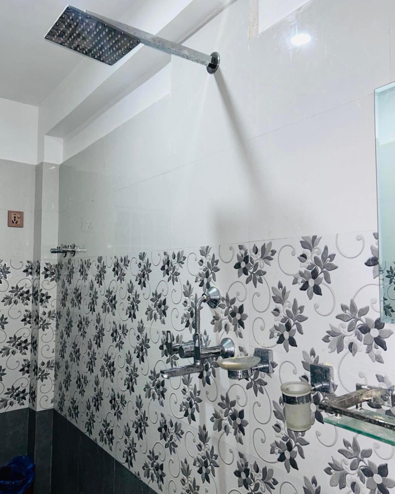 Hotel Balgopal Катманду Екстериор снимка